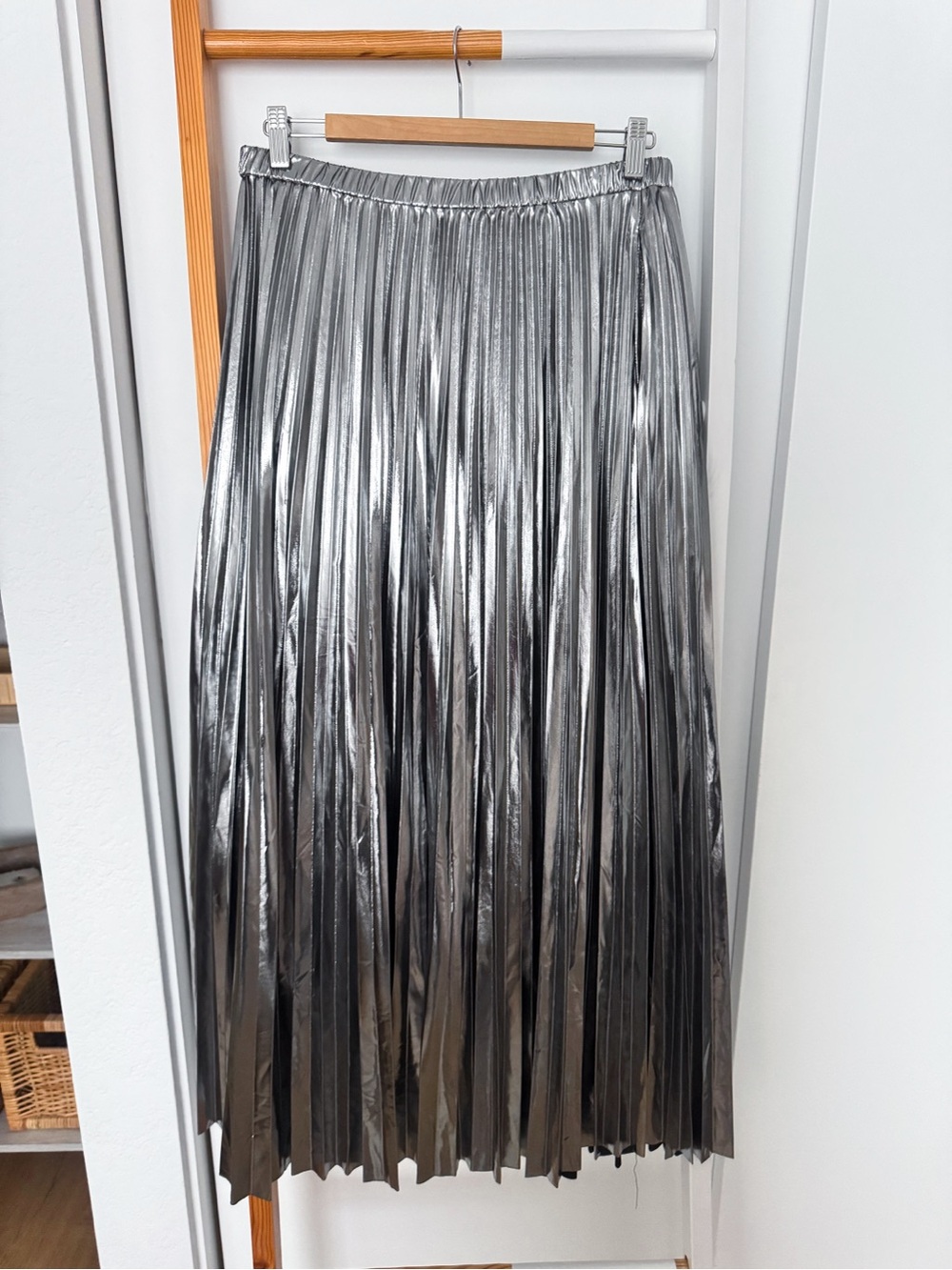 Dressed In Lala Metallic Pleated Midi Skirt in Sterling Silver - Picture 6 of 15